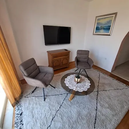 Mate Cebalo Lumbarda