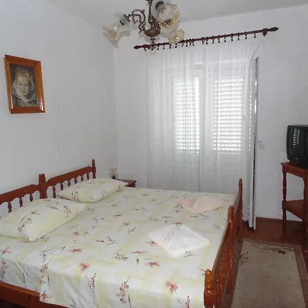 Apartment Mate Cebalo *