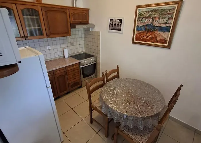 Mate Cebalo Апартаменты Лумбарда