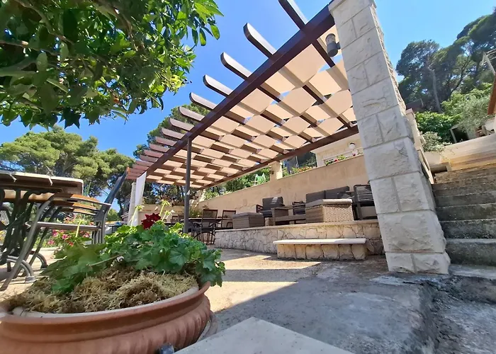 Mate Cebalo * 鲁巴达